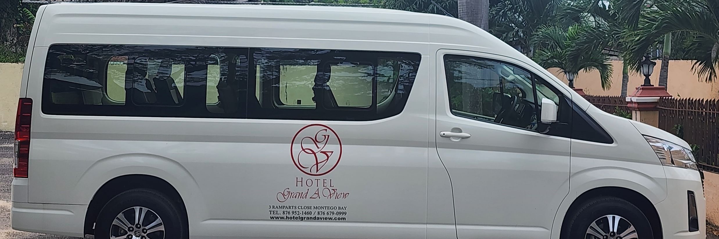 bus
