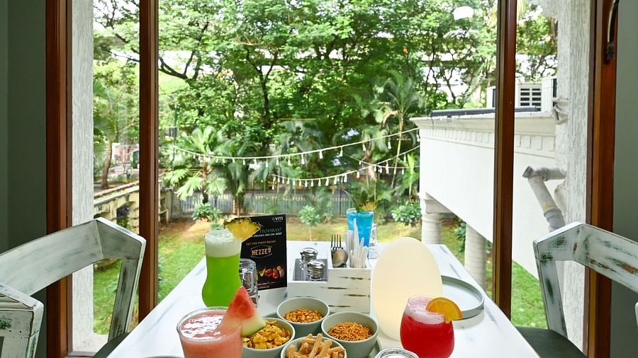 MEZZE9 Bar Kitchen 22