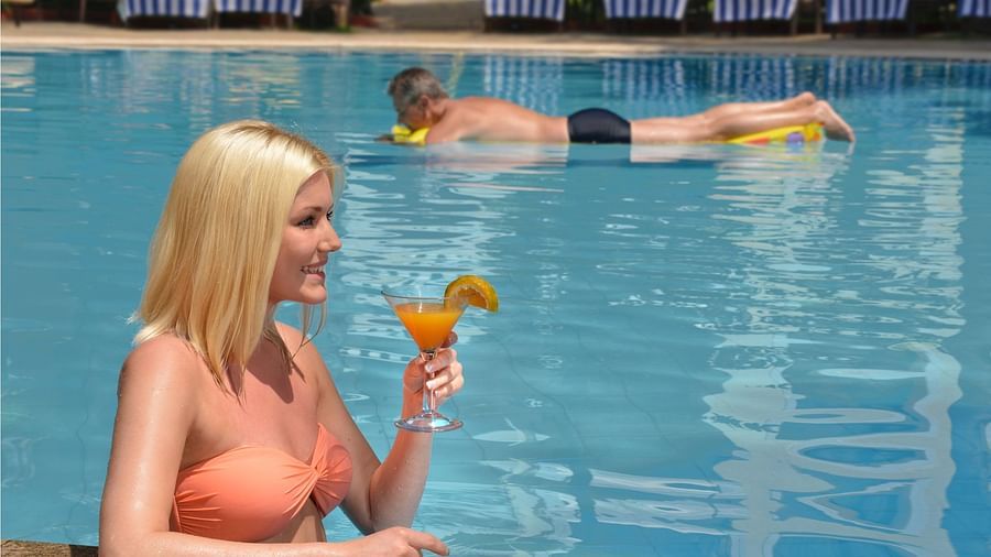 Pool, Park Inn by Radisson Goa Candolim - A Carlson Brand Managed by Sarovar Hotels, goa resorts near candolim 1