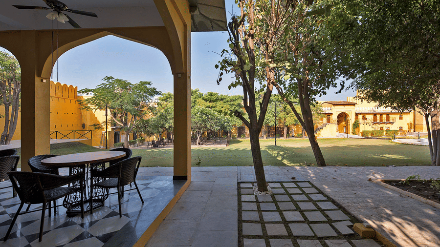 gogunda-palace-dining-heritage-quarter-03