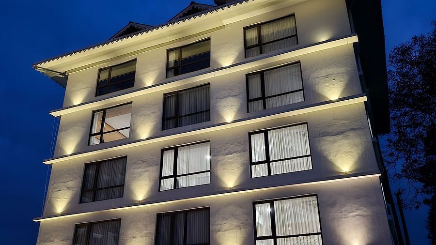 Facade 4