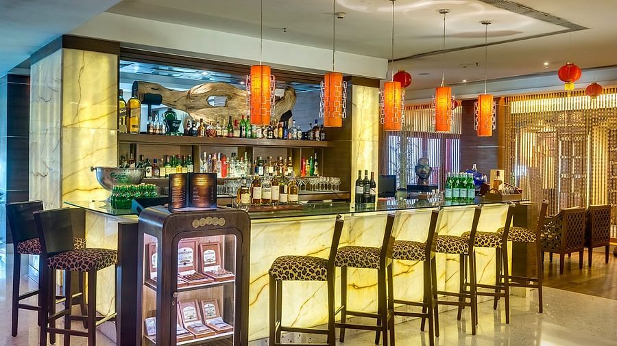 MYTHH BAR
