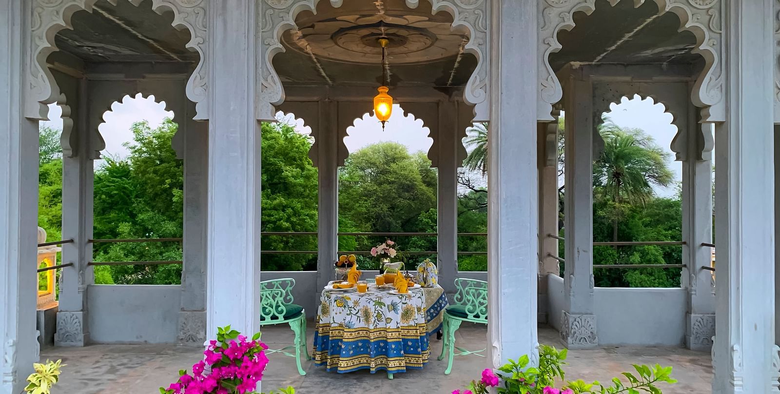 image showcasing the outdoor dining arrangement at Dev Shree, Deogarh in the day time