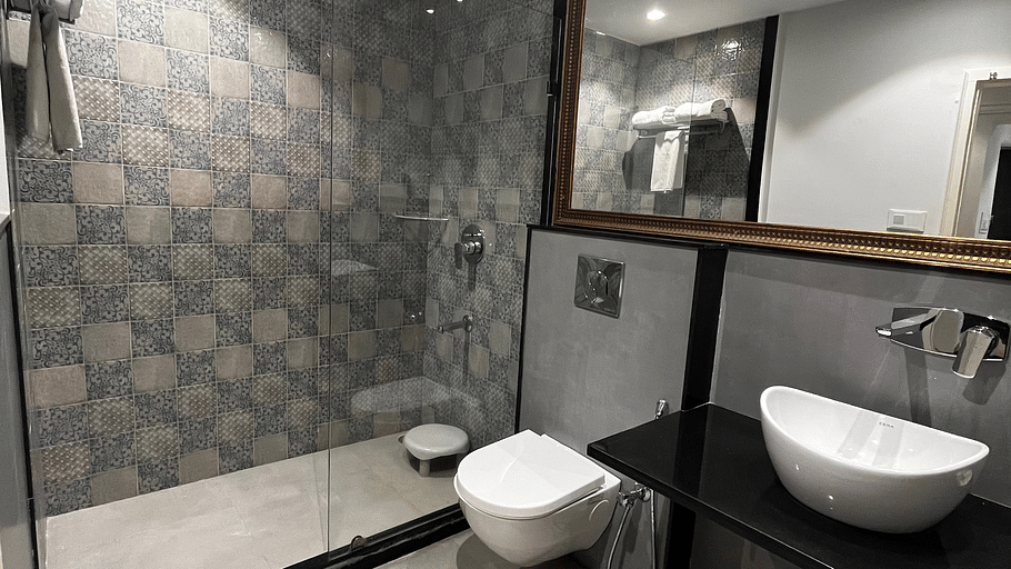 116 - Toilet view