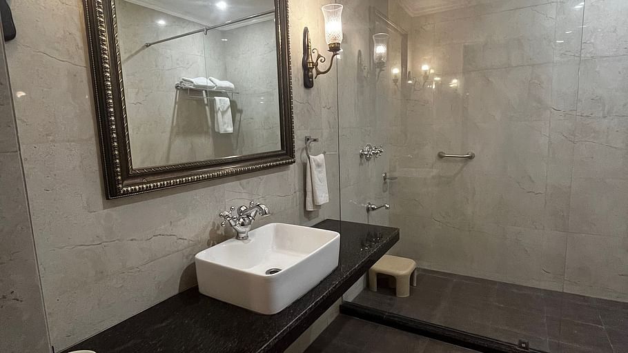 201- Toilet