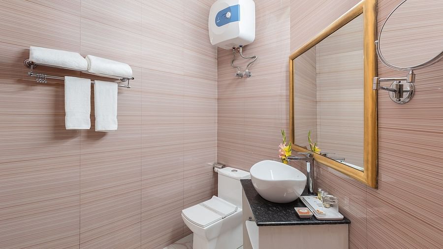 Suite Room Bathroom