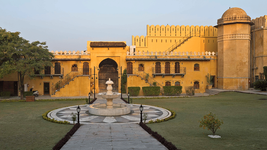 gogunda-palace-facade-05