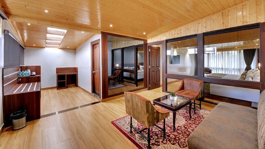The living room Suite at Hotel Sumitel Vista T.V Tower 