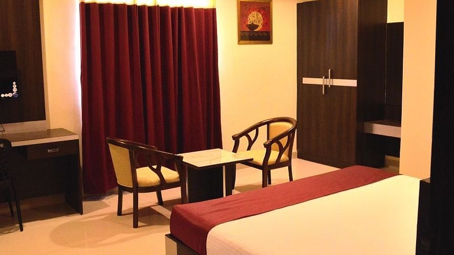 Hotel Olympia Inn, Aramgarh, Hyderabad Hyderabad Deluxe Room Hotel Olympia Inn Aramgarh Hyderabad