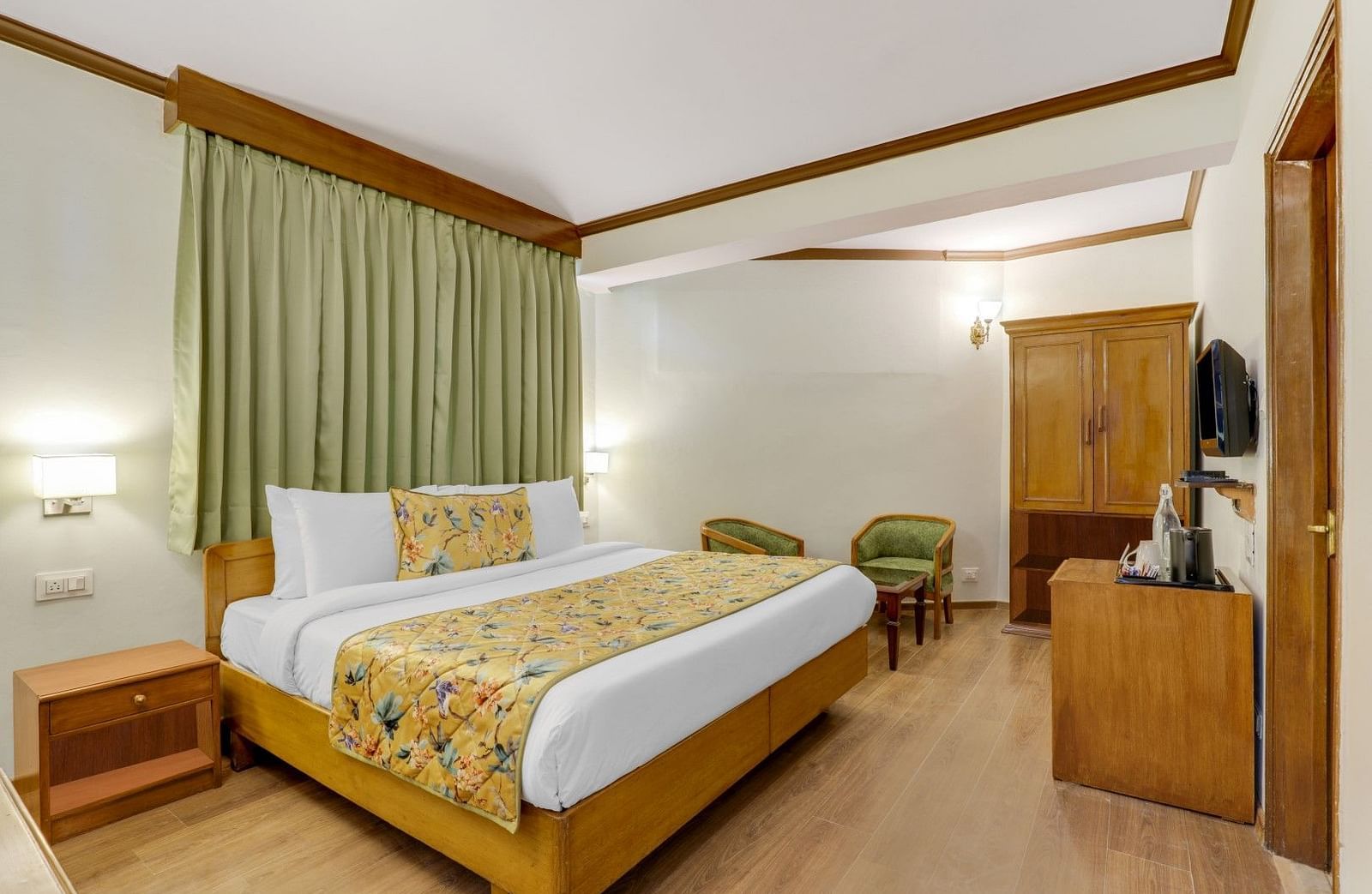 Deluxe Room at Summit Le Royale Hotel, Shimla