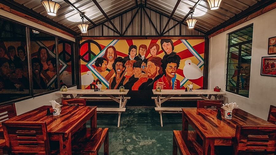 modern interiors of Woodstock Cafe 