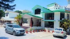 Pride Resort Rudraprayag Parking Lot