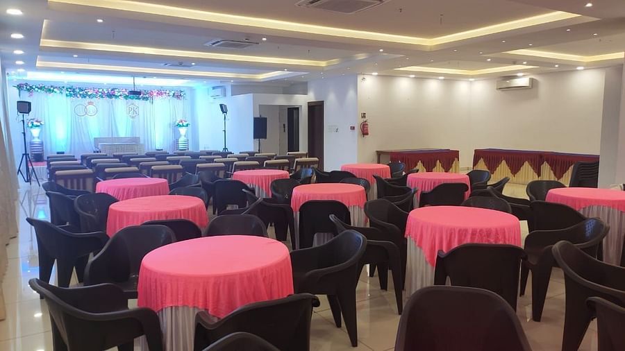 Image of chairs and tables at a conference hall at Vagator Downtown, Goa