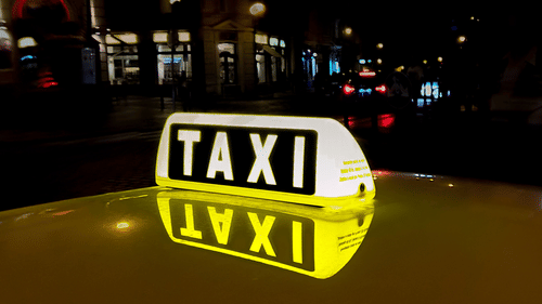lighted-taxi-signage-1448598