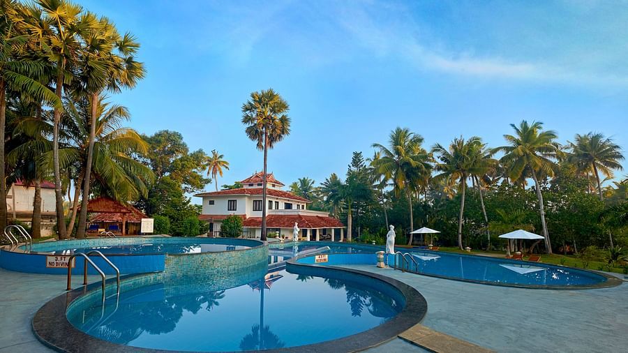 Estuary Sarovar Premiere Poovar Island8