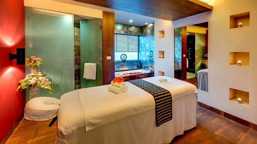 massage table at Myra Spa - Spa in Kolkata - Kenilworth Hotel
