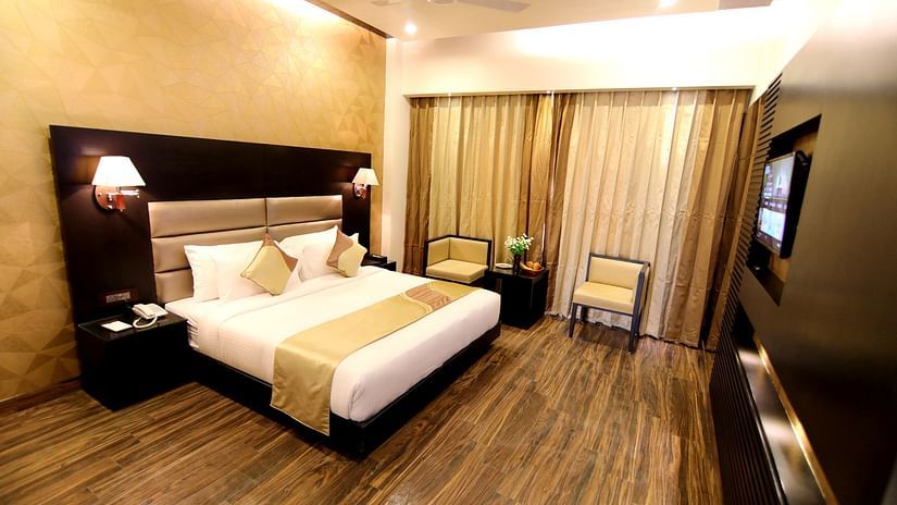 Superior Room features comfortable bedding and beautiful interiors3 - Udman Hotel Haridwar