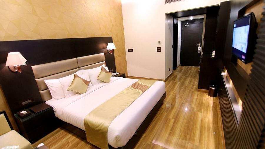Superior Room features comfortable bedding and beautiful interiors - Udman Hotel Haridwar