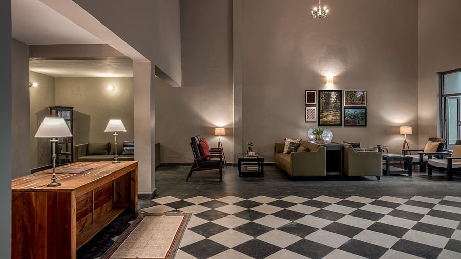 Reception and lobby at Saccharum Safari Lodge, Kanha Tiger Reserve 1