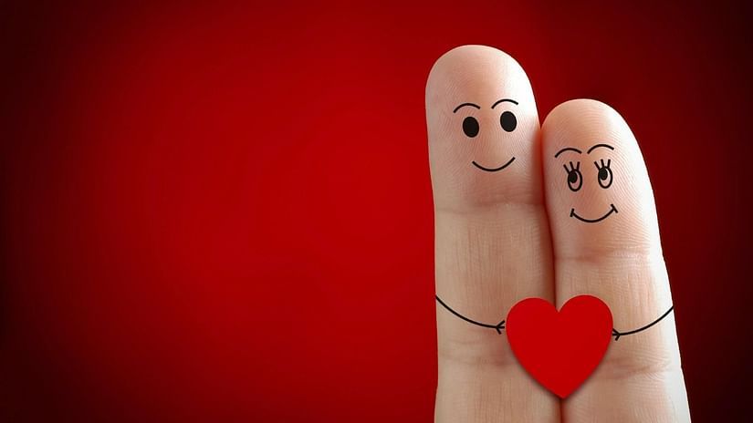 In-Love-Fingers-HD-Wallpaper