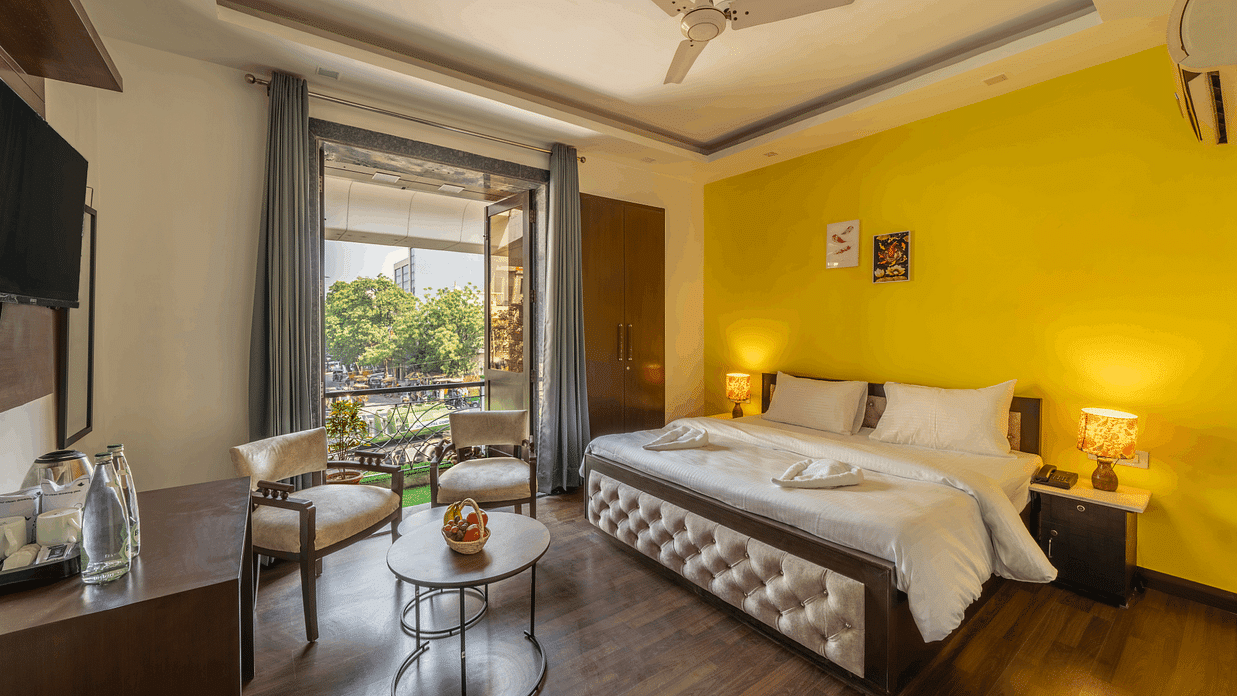 Hotels-in-Delhi-Lime-Stay-Deluxe room