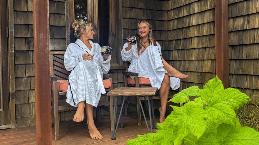 33-brewery-gulch-inn-robed-guests-on-covered-porch-laughing