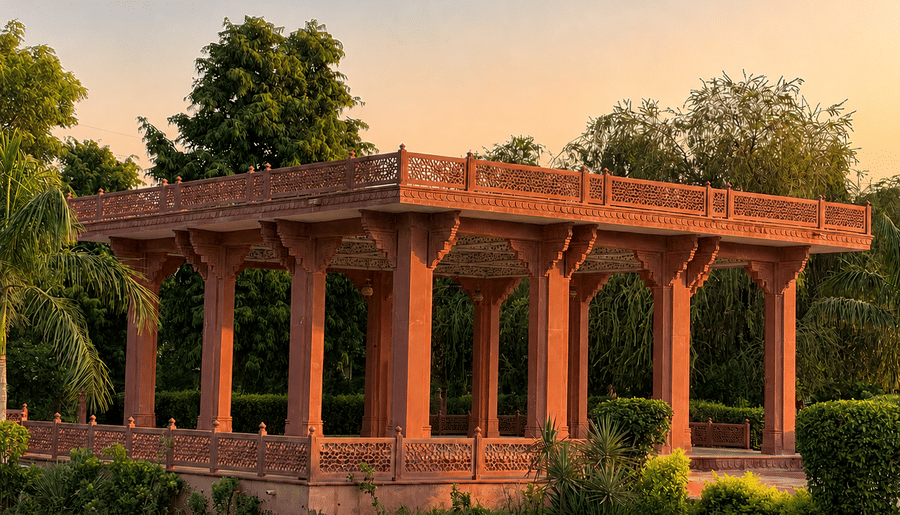 Baradari-Outdoor-Sunset