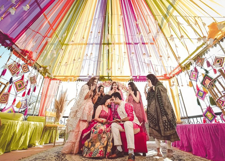 Upper Deck - Wedding Decor