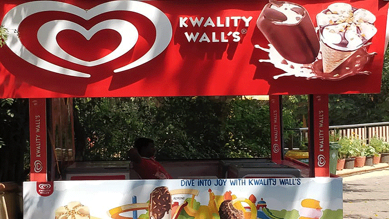 Water Kingdom - Kwality-Wall stall at our water park