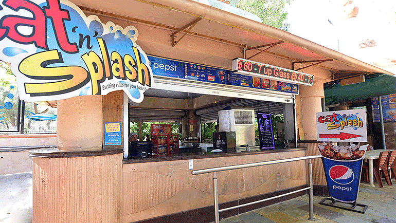 Water Kingdom - the Eat n Splash counter at our water park