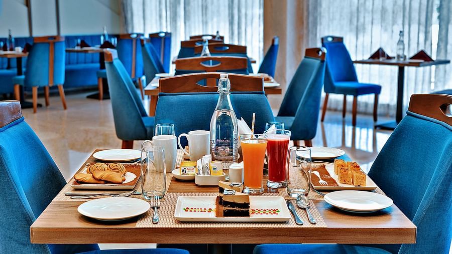 H - Restaurant - 2