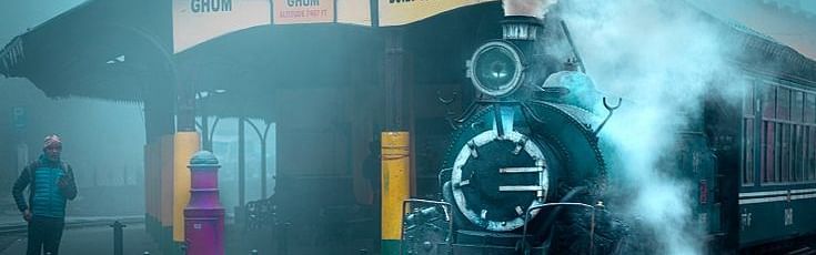 top travel destinations India - Darjeeling Himalayan Railway