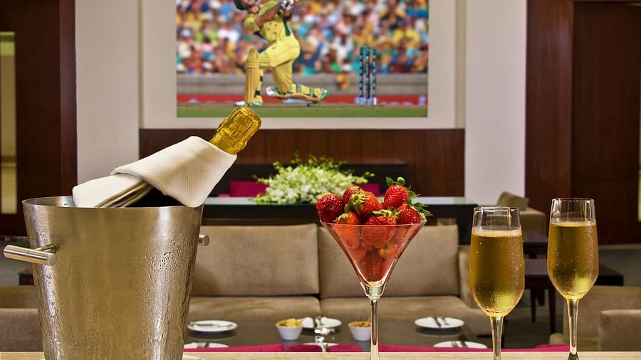 Dining Park Plaza Zirakpur