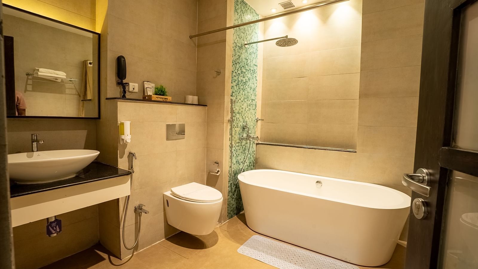 Premium Deluxe Room Views (7)