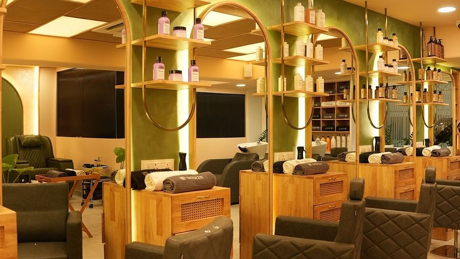 the salon area with individual chairs for customers to sit in - IOSIS Spa & Wellness