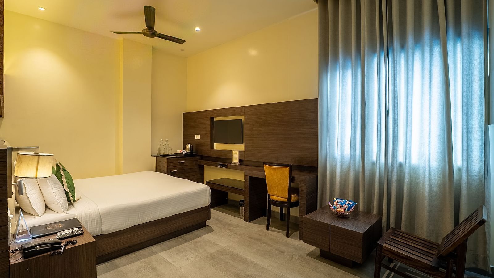 Standard Room 1 (5)