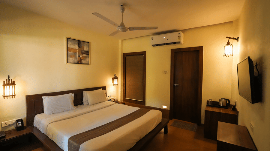 WhatsApp Image 2025-10-28 at 4.44.31 PM