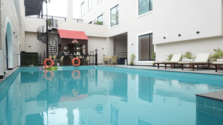 swimming pool  - Hotel Polo Towers, Agartala