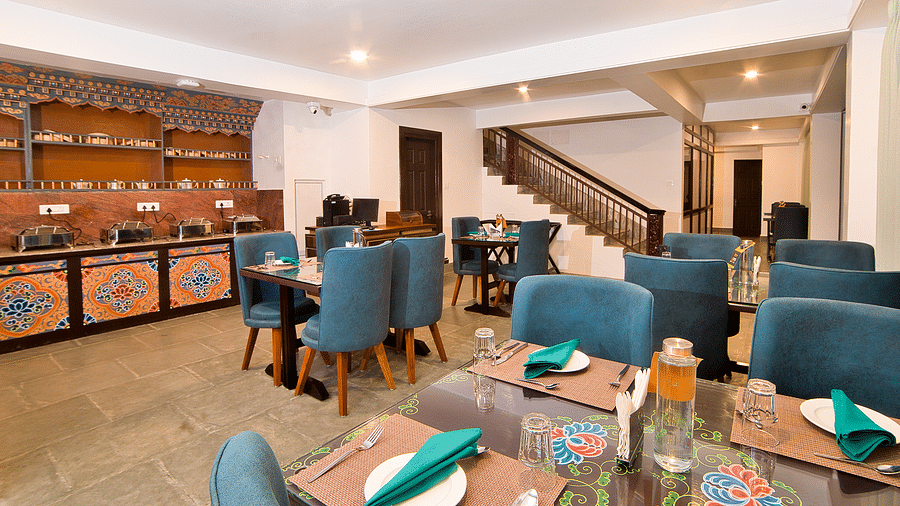 restaurant 2