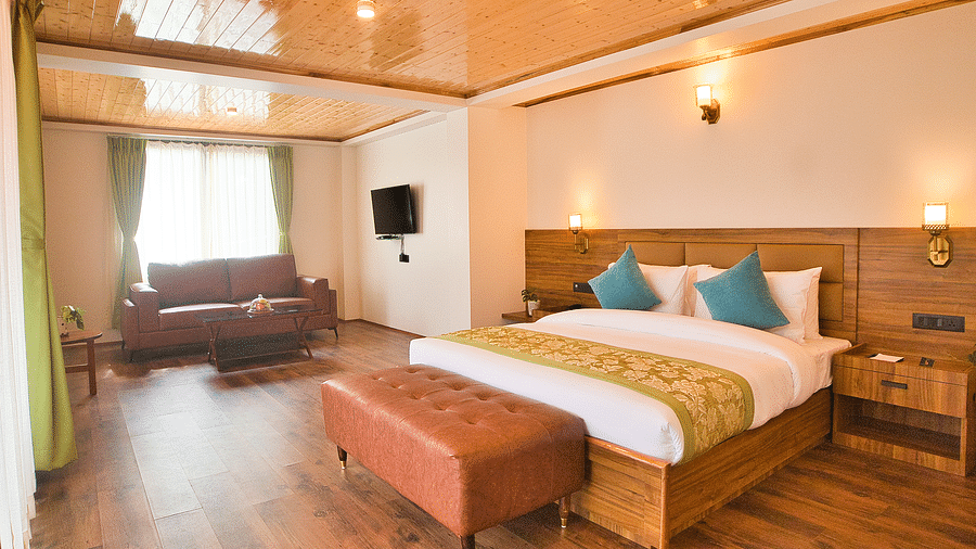 suite room 4