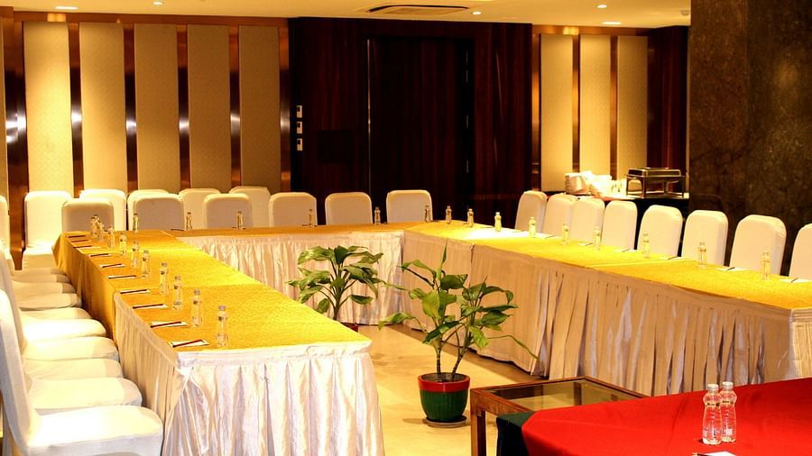 coral banquet hall in varanasi 15