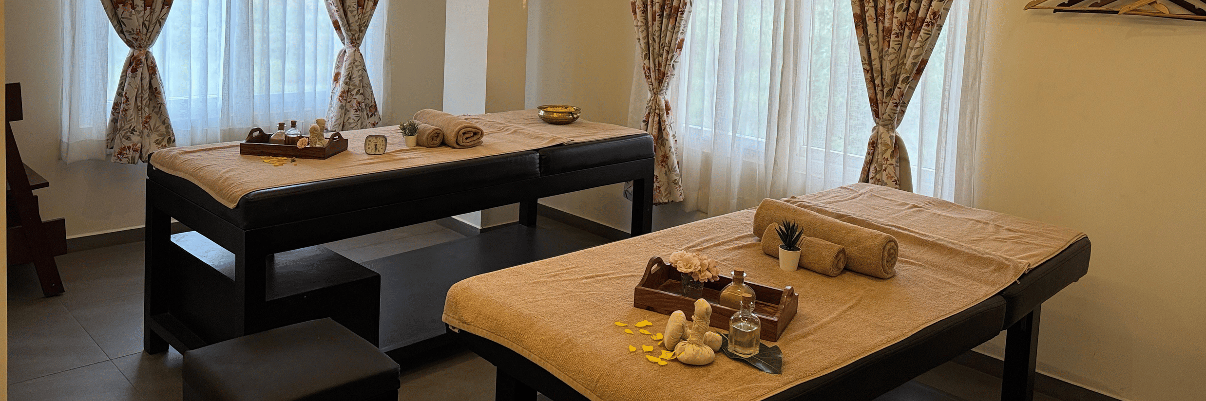 Luxury spa treatment room at Machaan Wilderness Lodge
