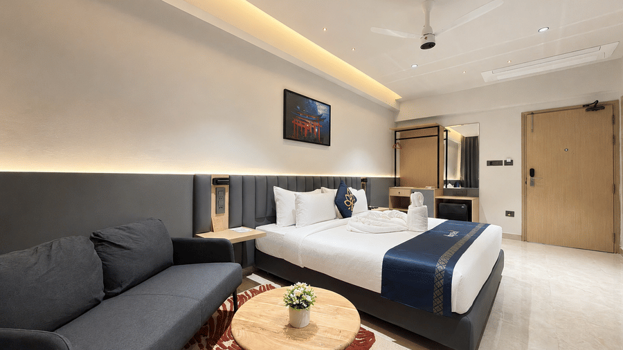 Premium Suite King Beds full room view – Hotel Kyzen, Shamshabad Airport, Hyderabad