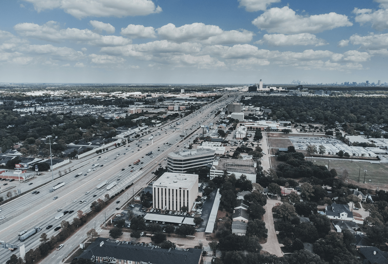 erik-mclean-tBcbqc8NWxI-unsplash