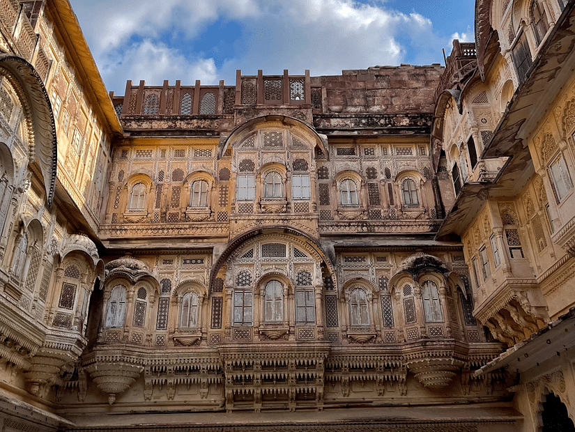 mohammed-sultan-farooqui-GhImDLHm6QI-unsplash