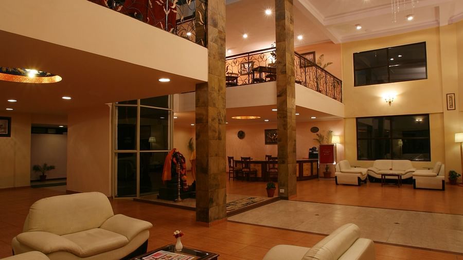 Lobby Sarovar Potico Badrinath 2