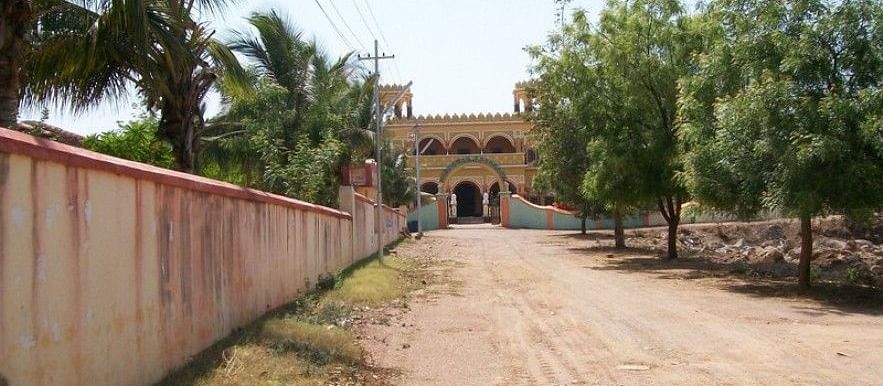 4 Village Street 2