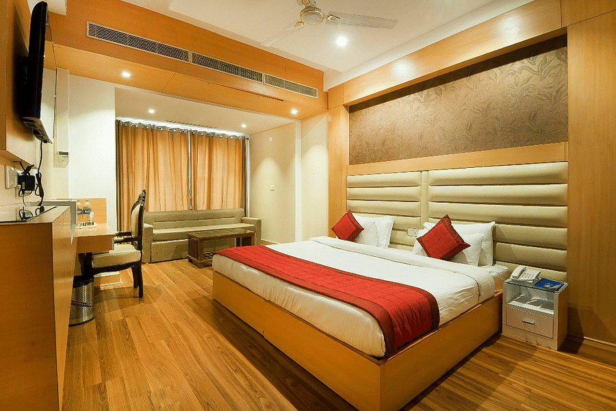 alt-text Rooms at Asian Suites 4