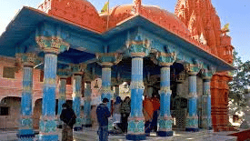 The facade of the Brahma Temple in pushkar 