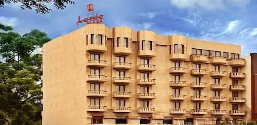 Hotel Exterior 2